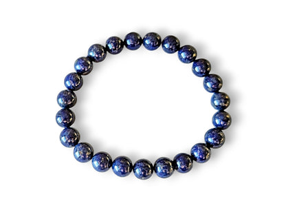 Bracelet Lapis Lazuli en pierres naturelles de 8mm de qualité AA, vue de dessus. En lithothérapie elle apporte communication et protection